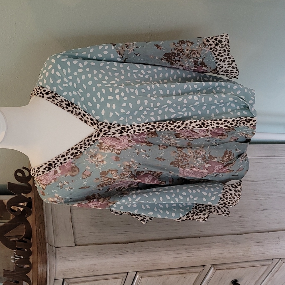 NWT Umgee Flowy Blouse